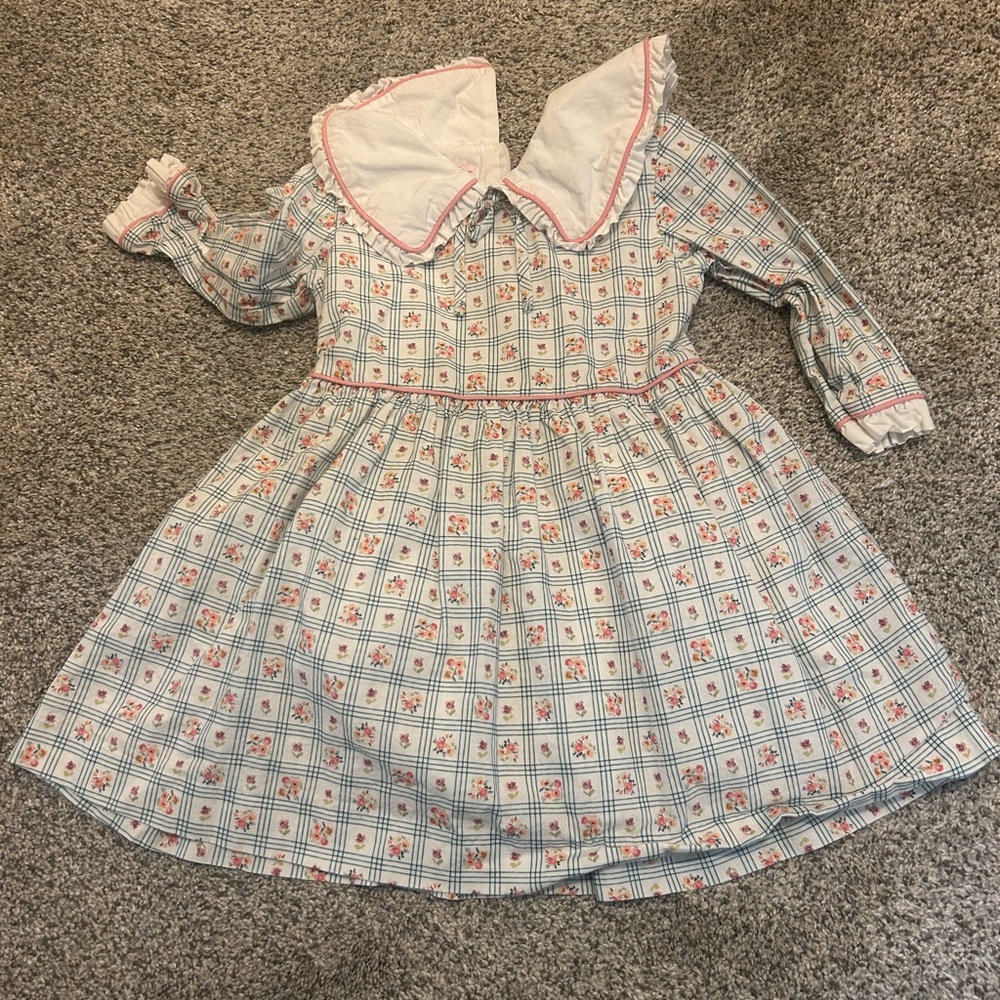 La Coqueta Plaid Dress with Floral Design